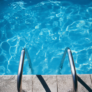 Produits de piscine essentiels à acheter dès maintenant